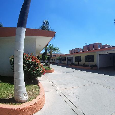 Auto Hotel Niza Tlaquepaque Esterno foto